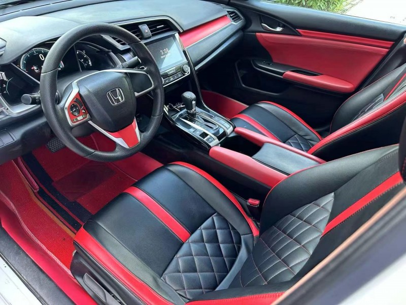 济宁17年本田思域6