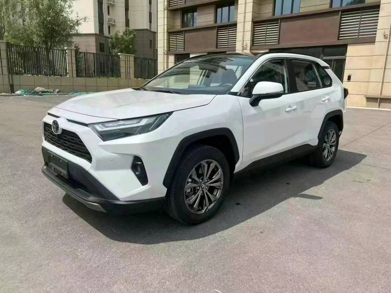 保定24年丰田RAV42