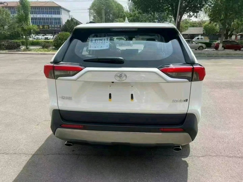 保定24年丰田RAV45