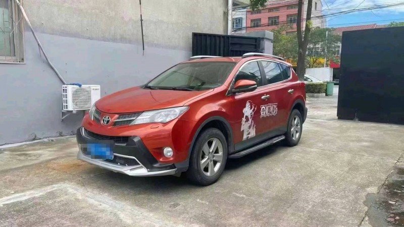 邢台13年丰田RAV42