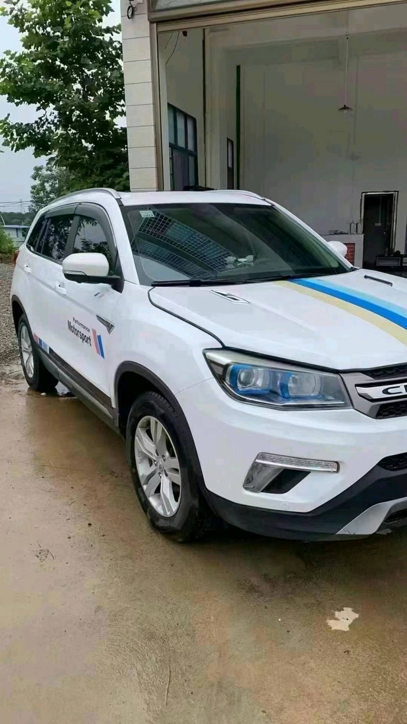 岳陽19年長安汽車CS752