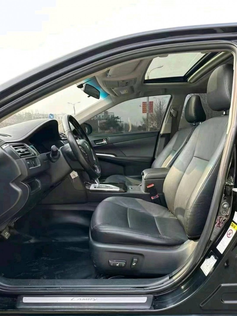 保定16年丰田凯美瑞4