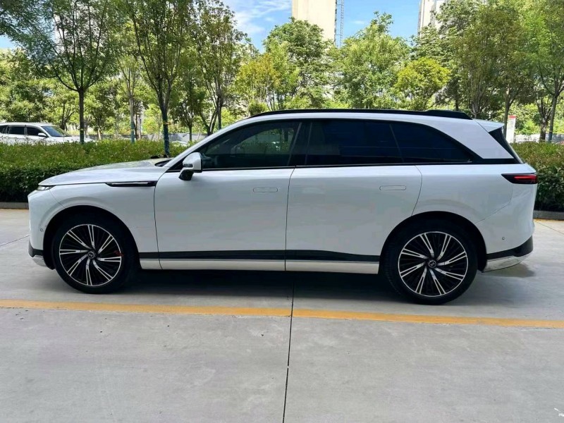 濟寧23年小鵬汽車G93