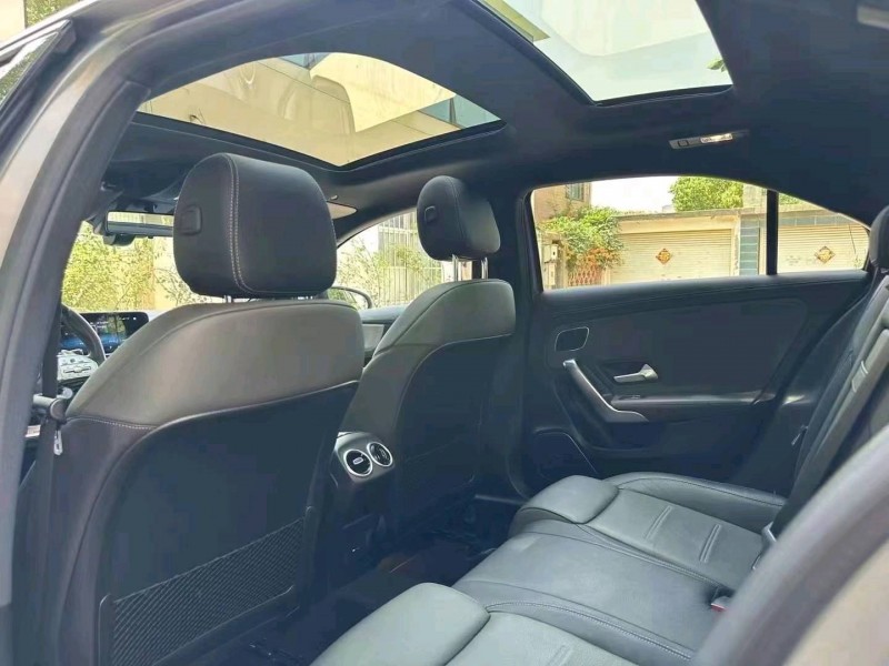 济南21年奔驰AMG5