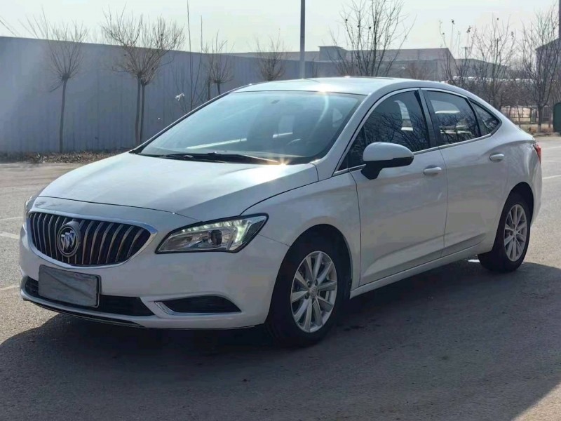 青岛16年别克威朗3