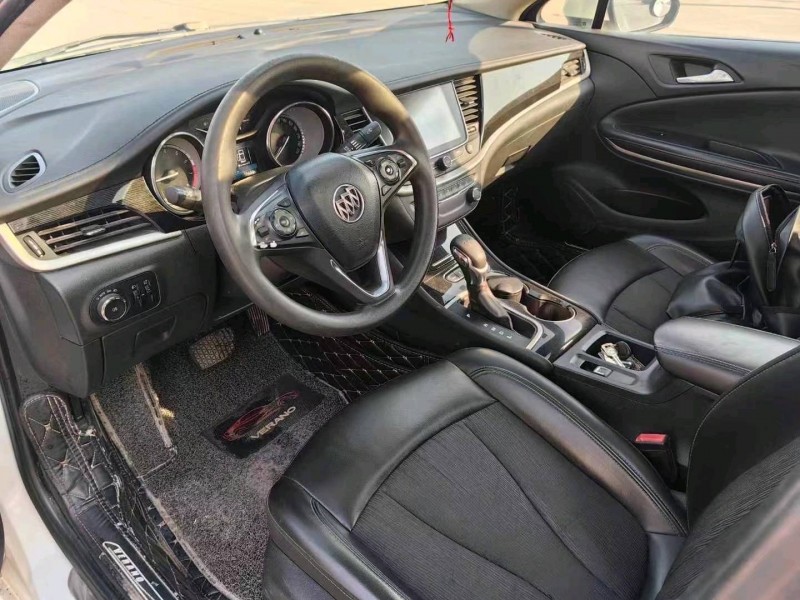 青岛16年别克威朗4