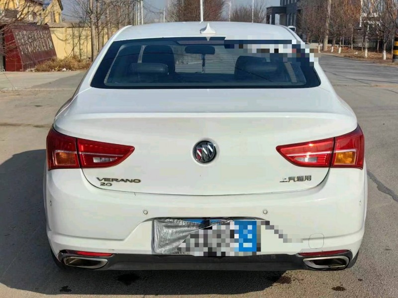 青岛16年别克威朗9