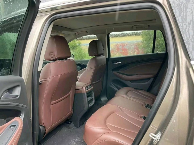 青岛18年别克昂科威5