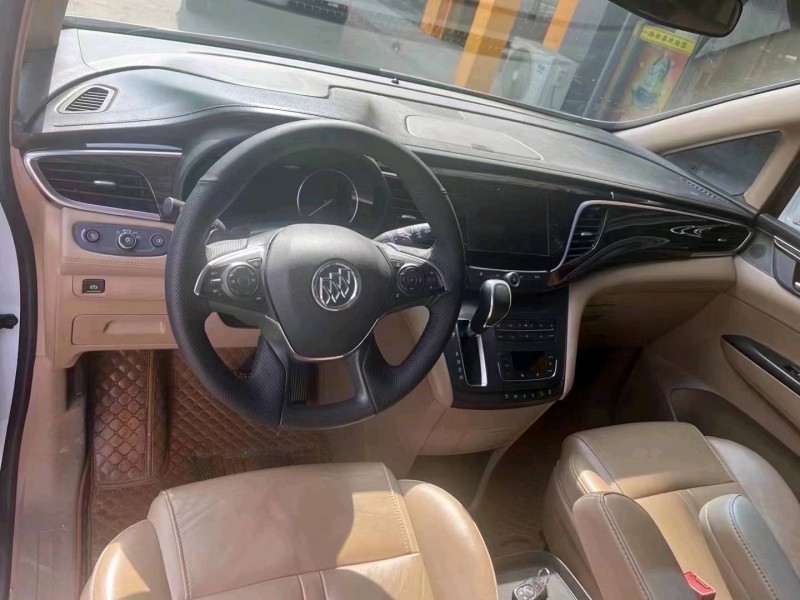 青岛18年别克GL87