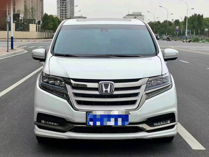 聊城17年本田艾力绅1