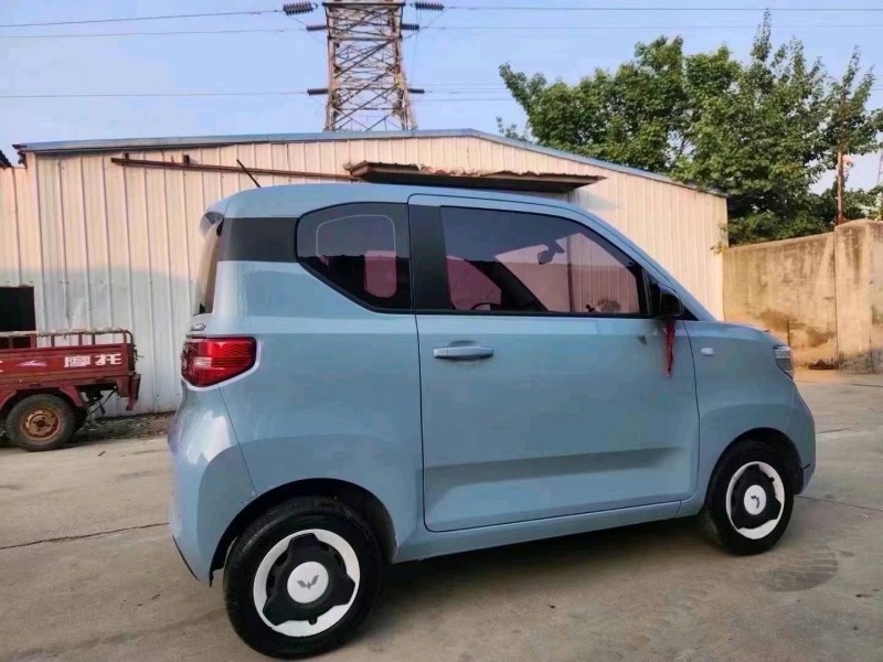 青島23年五菱汽車MINIEV馬卡龍2