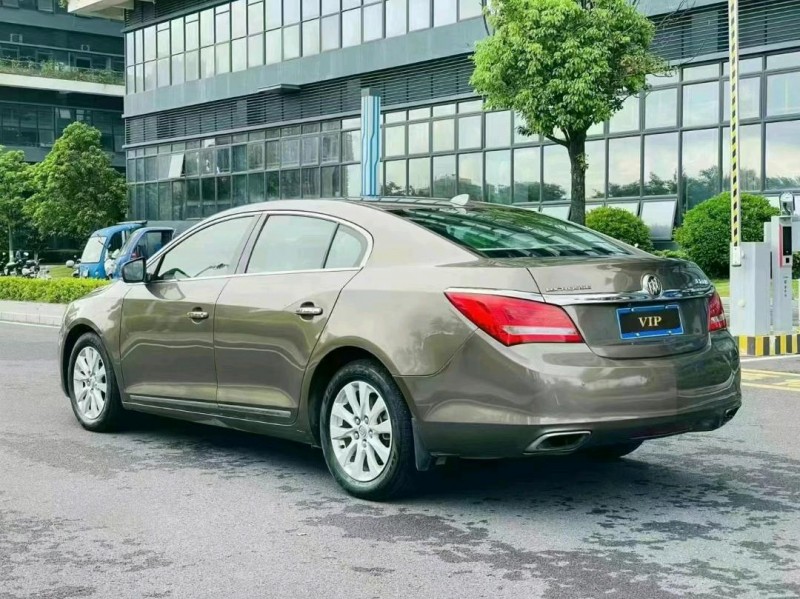 东莞15年别克君越8