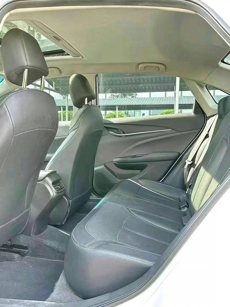 东莞22年别克英朗4