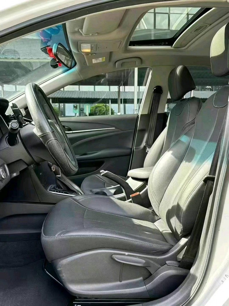 东莞22年别克英朗6