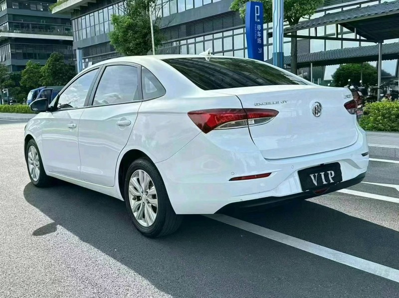 东莞22年别克英朗8