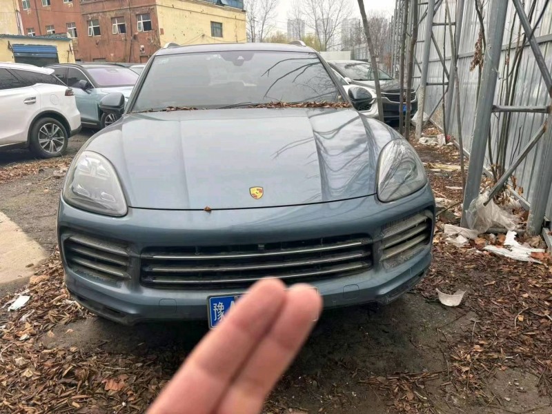 郑州19年保时捷卡宴1