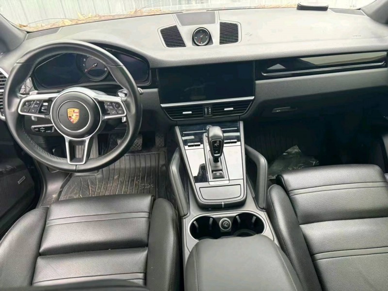 郑州19年保时捷卡宴7