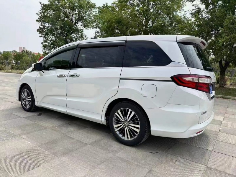 济宁19年本田奥德赛5