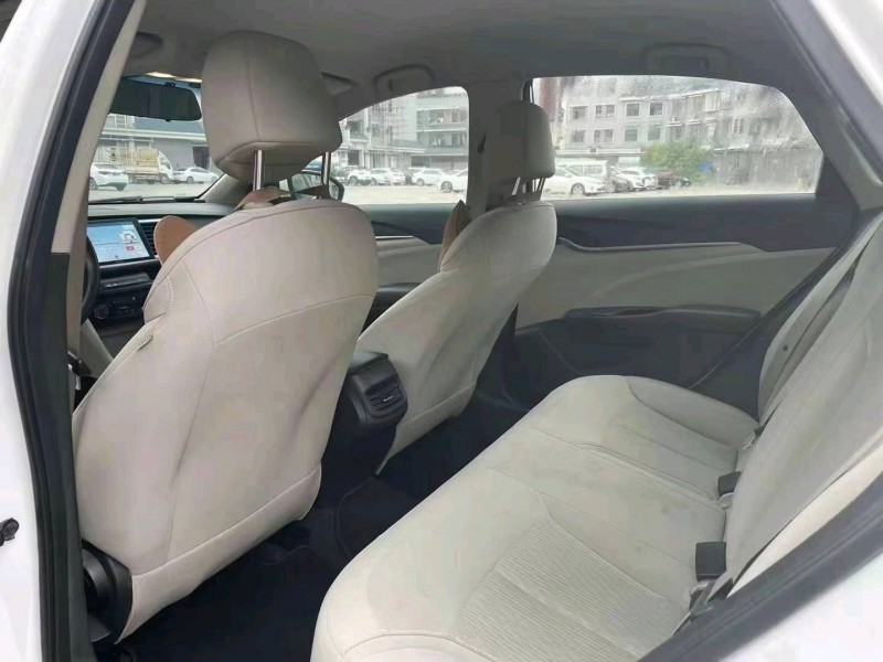 东莞19年别克英朗5