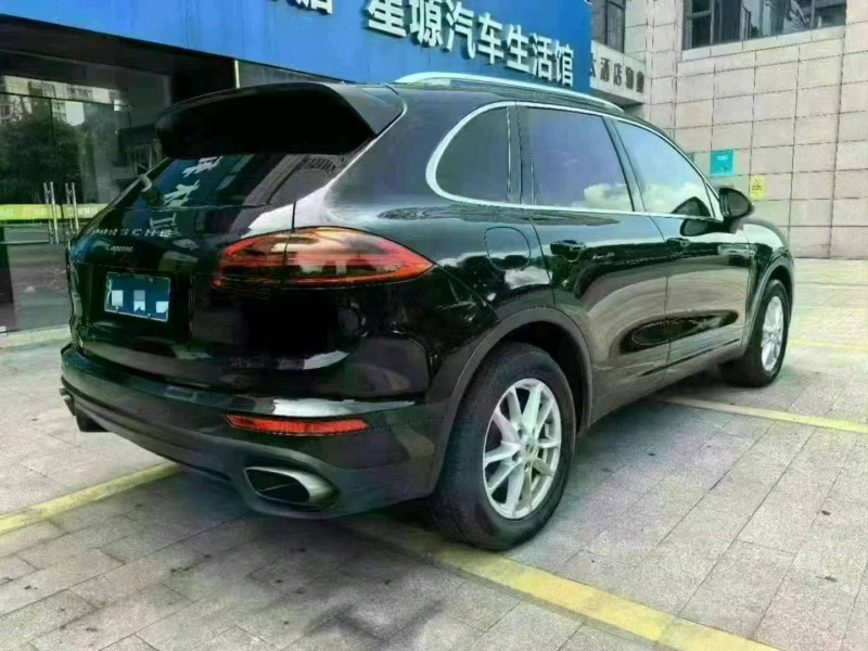 嘉興18年保時捷卡宴4