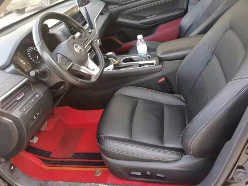 保定20年日产天籁4