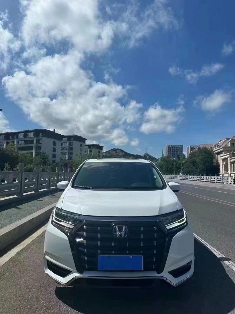 青岛22年本田艾力绅1