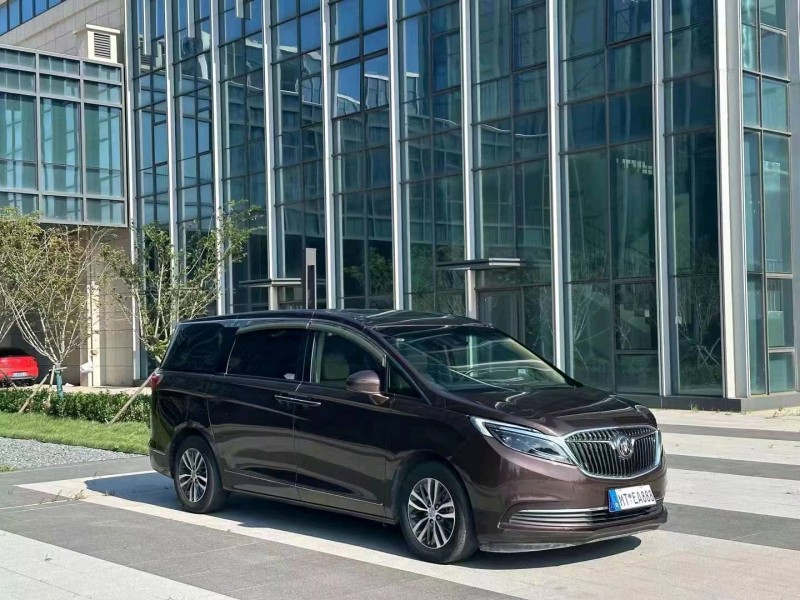 青岛18年别克GL83