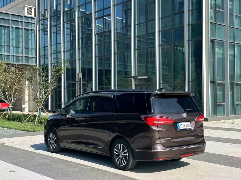 青岛18年别克GL85