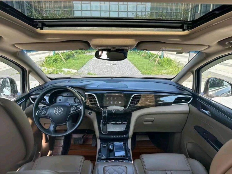 青岛18年别克GL89