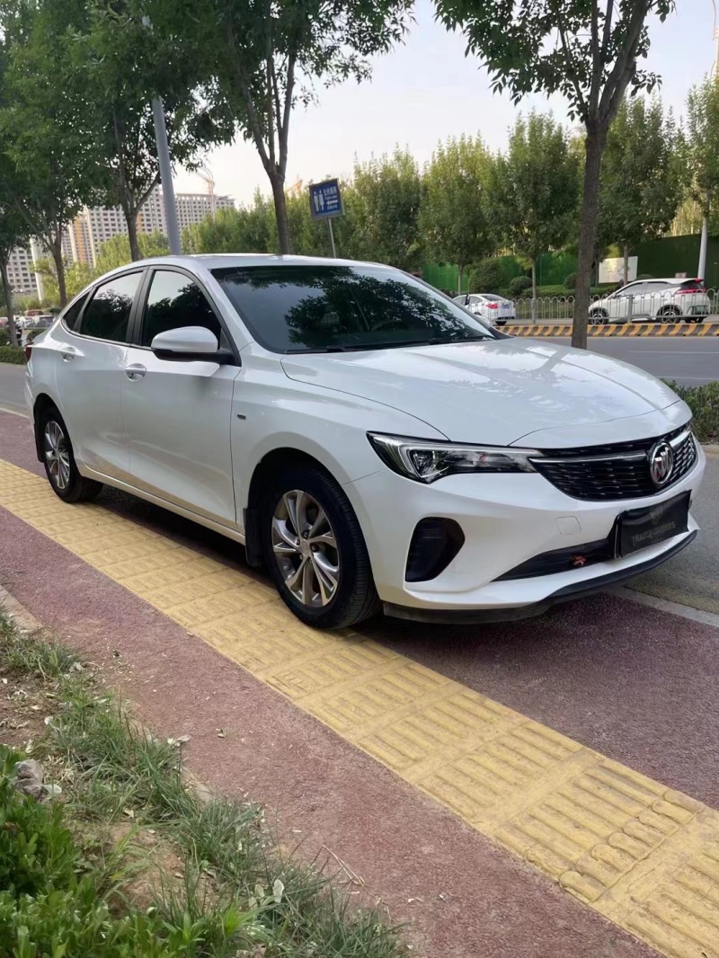 枣庄22年别克威朗3