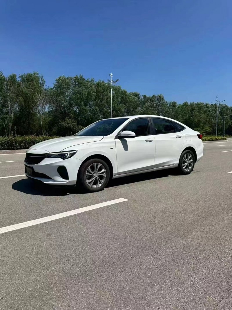 枣庄23年别克威朗3