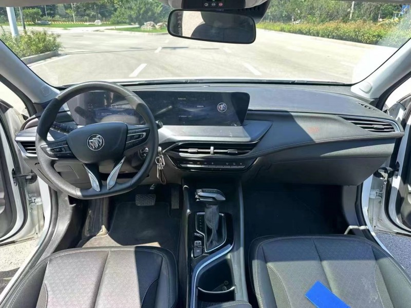 枣庄23年别克威朗7