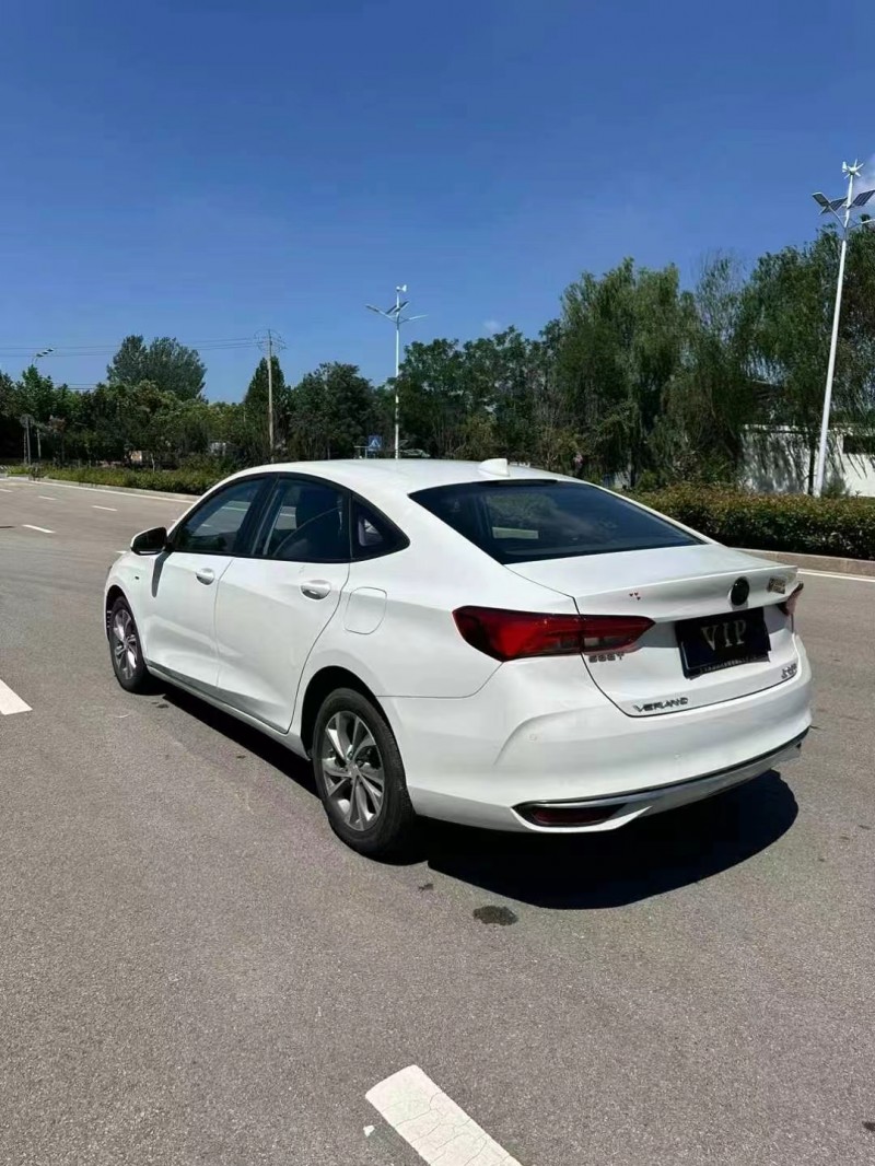 枣庄23年别克威朗9