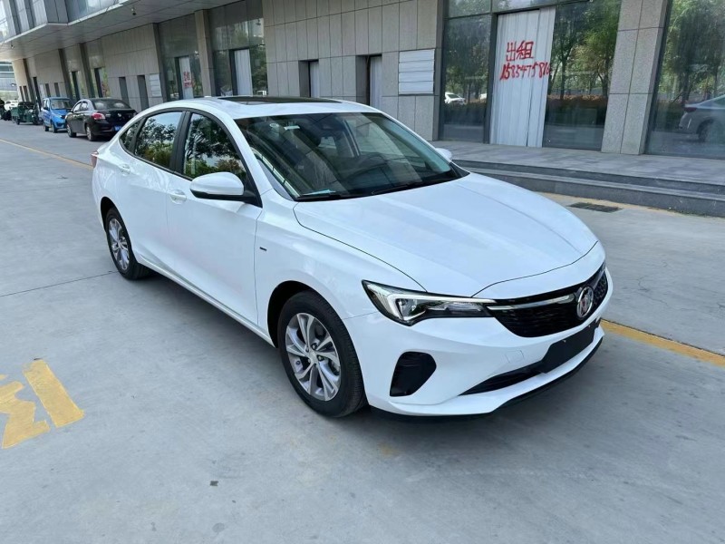 济宁24年别克威朗3