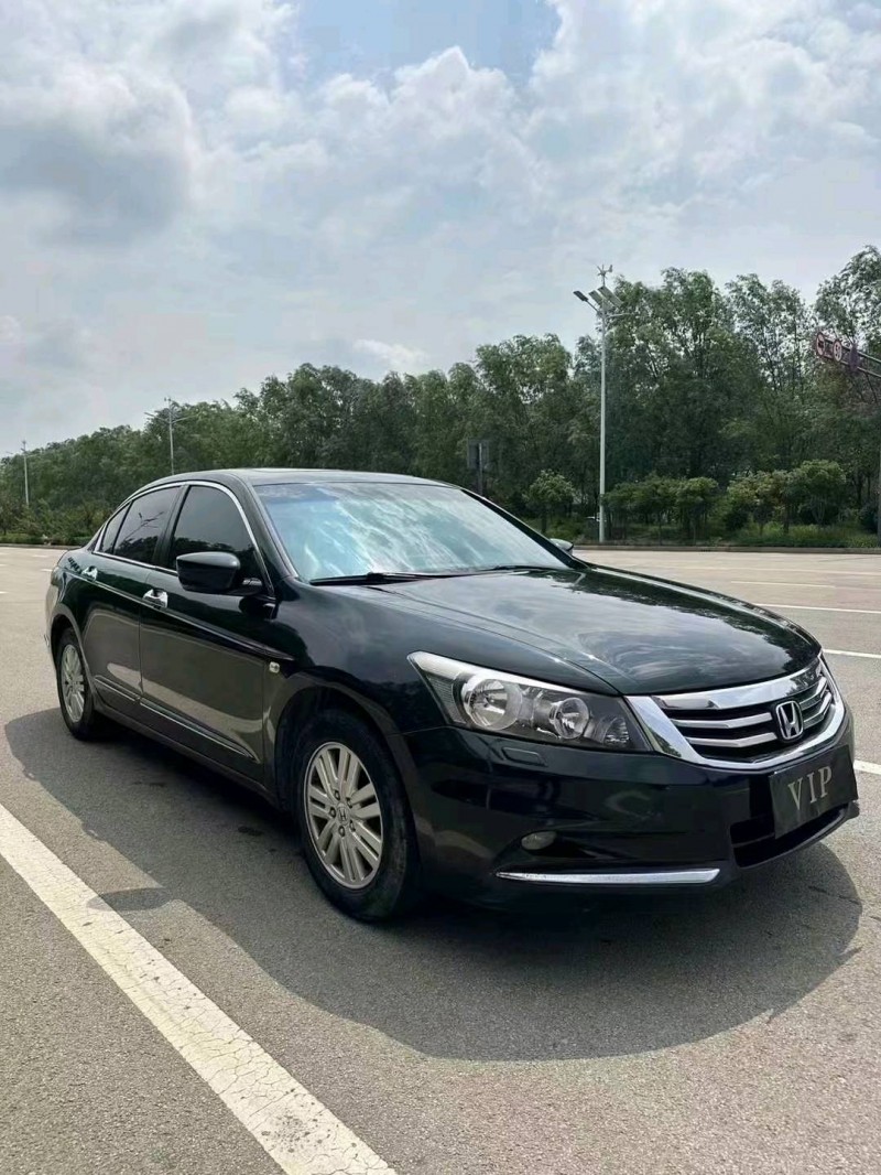 枣庄12年本田雅阁2