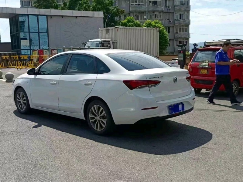 济南21年别克英朗5