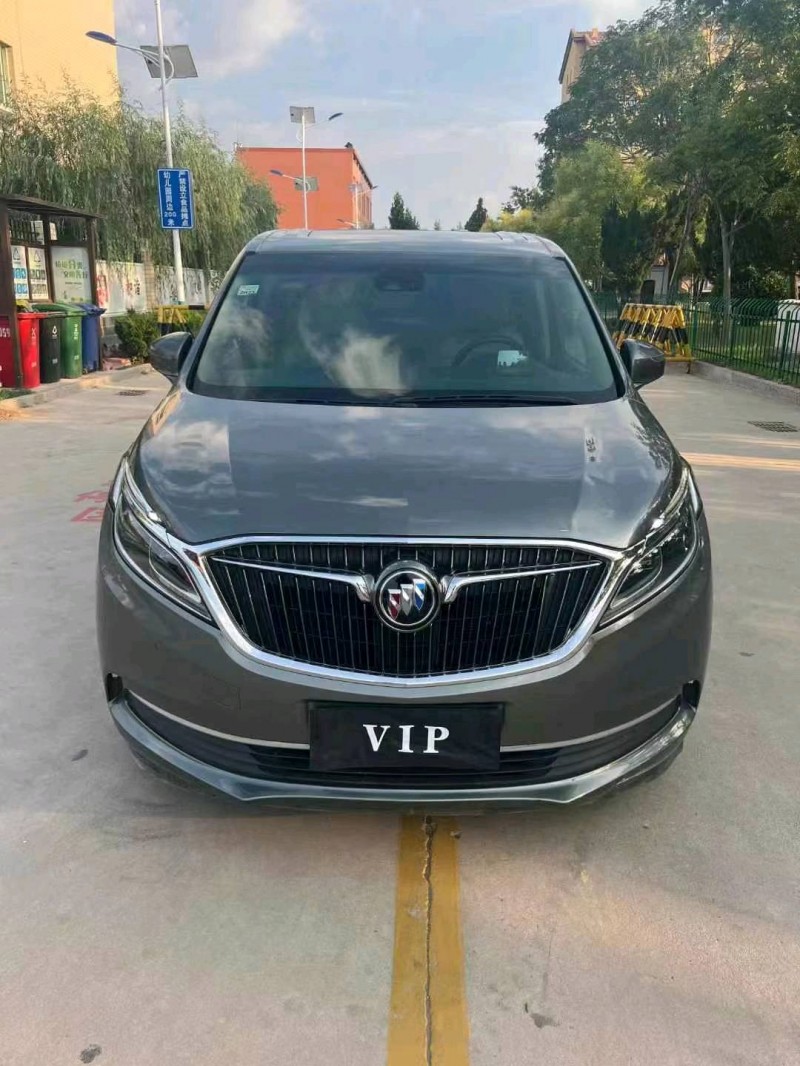 济南17年别克GL81