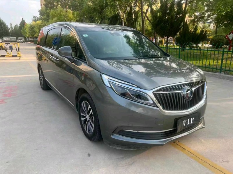 济南17年别克GL82