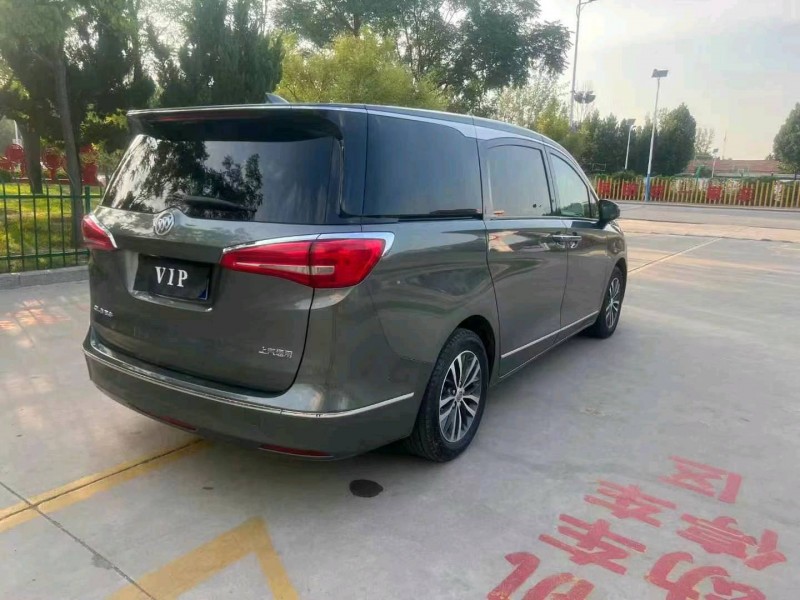 济南17年别克GL84