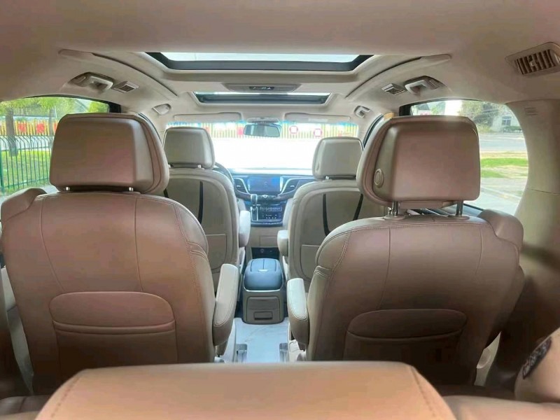 济南17年别克GL86