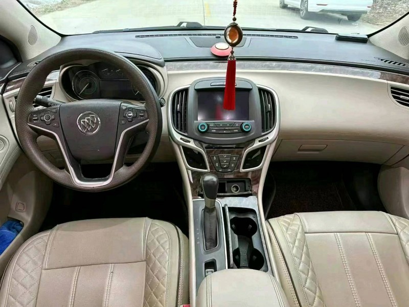 济南15年别克君越5