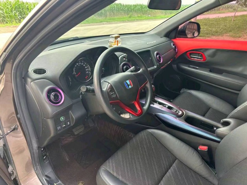 保定17年本田XRV6