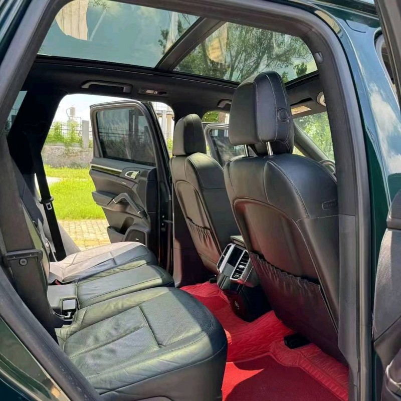 济南13年保时捷卡宴7