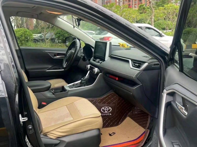 徐州20年丰田RAV4荣放7