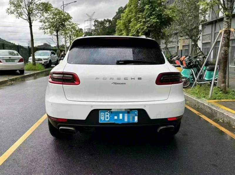 深圳16年保时捷Macan9
