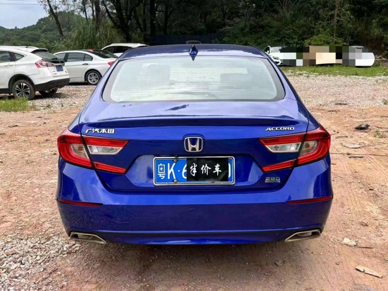 广州18年本田雅阁9