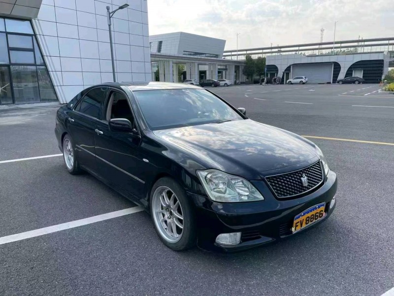 广州06年丰田皇冠2