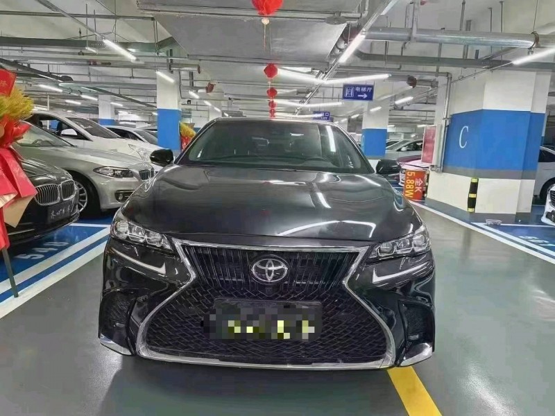 成都22年丰田亚洲龙1