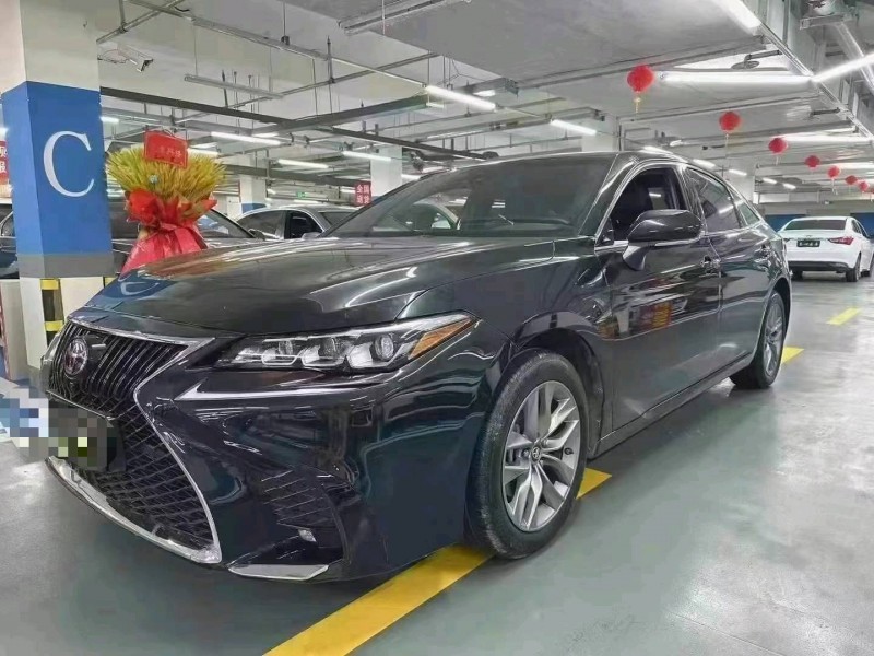 成都22年丰田亚洲龙2