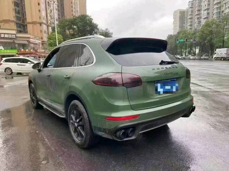 成都15年保时捷卡宴6